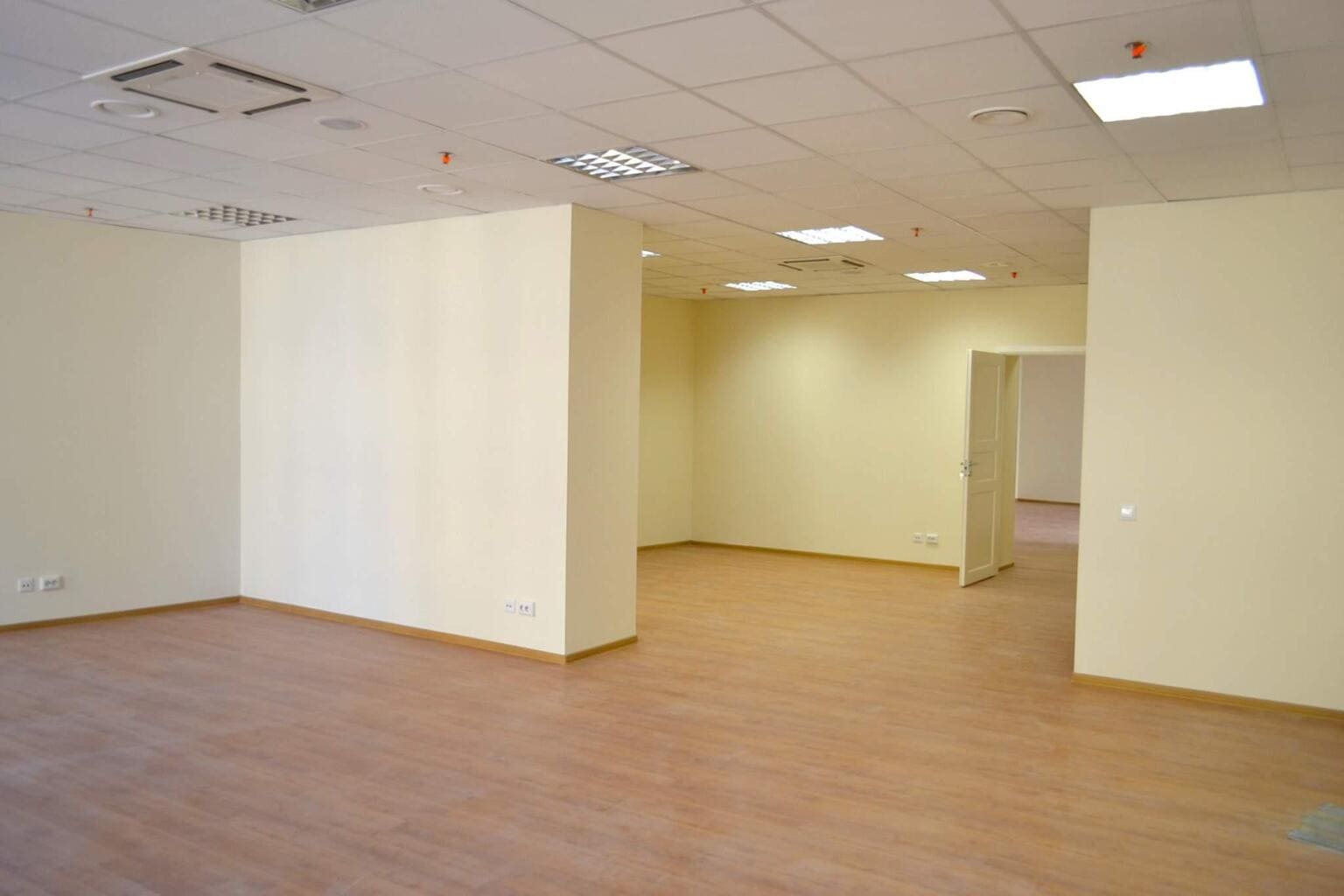 Аренда офиса 546 кв. метров в Москва-Сити - БЦ Башня 2000